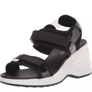 Blondo Martha Wedge Waterproof Sandals Adjustable Strap Navy Size‎ 11 M